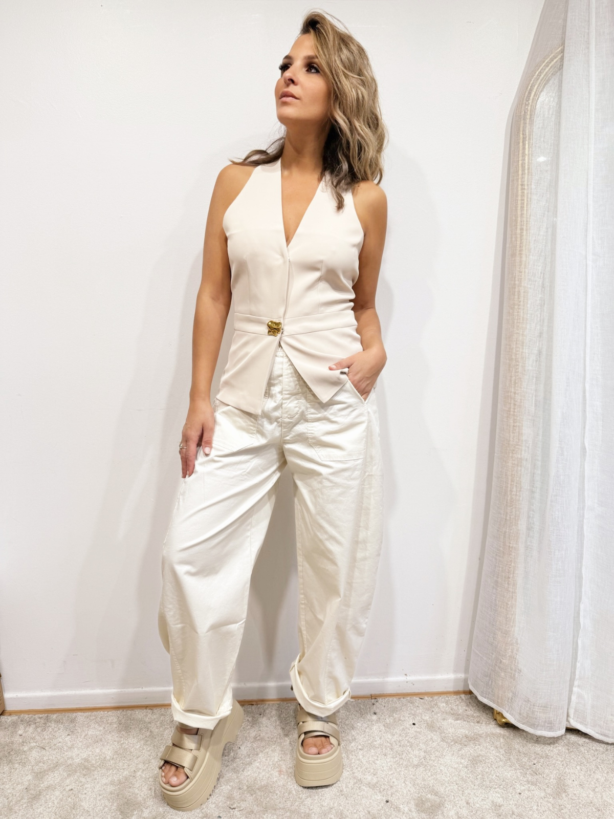 Top blazer sans manches