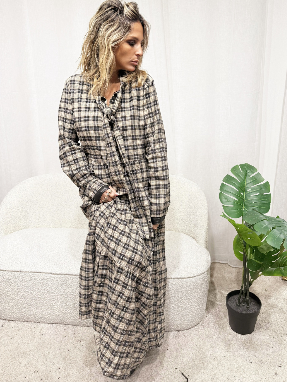 Robe Laurie