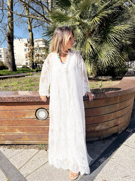Robe blanche dentelle