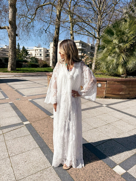 Robe blanche dentelle