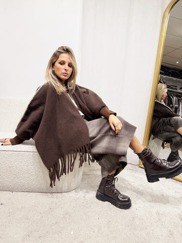 Poncho Miriam