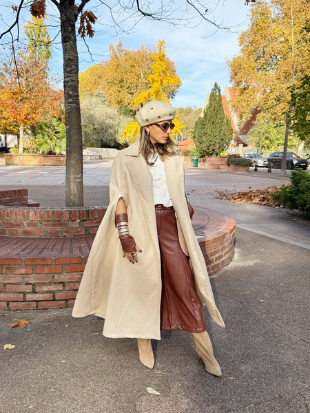 Pantacourt en cuir by Lisa